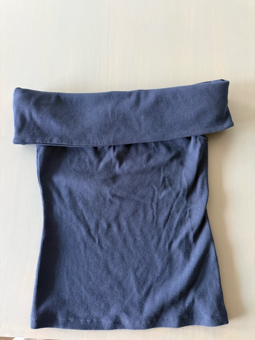 3 Banana Republic Tops - Picture 8 of 8
